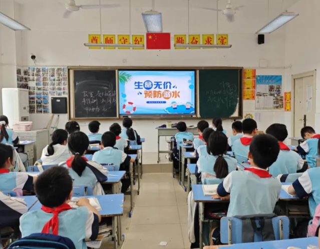 <b>怎么精确界定校园的安全保证义务防止“无限职责”束缚正常教</b>